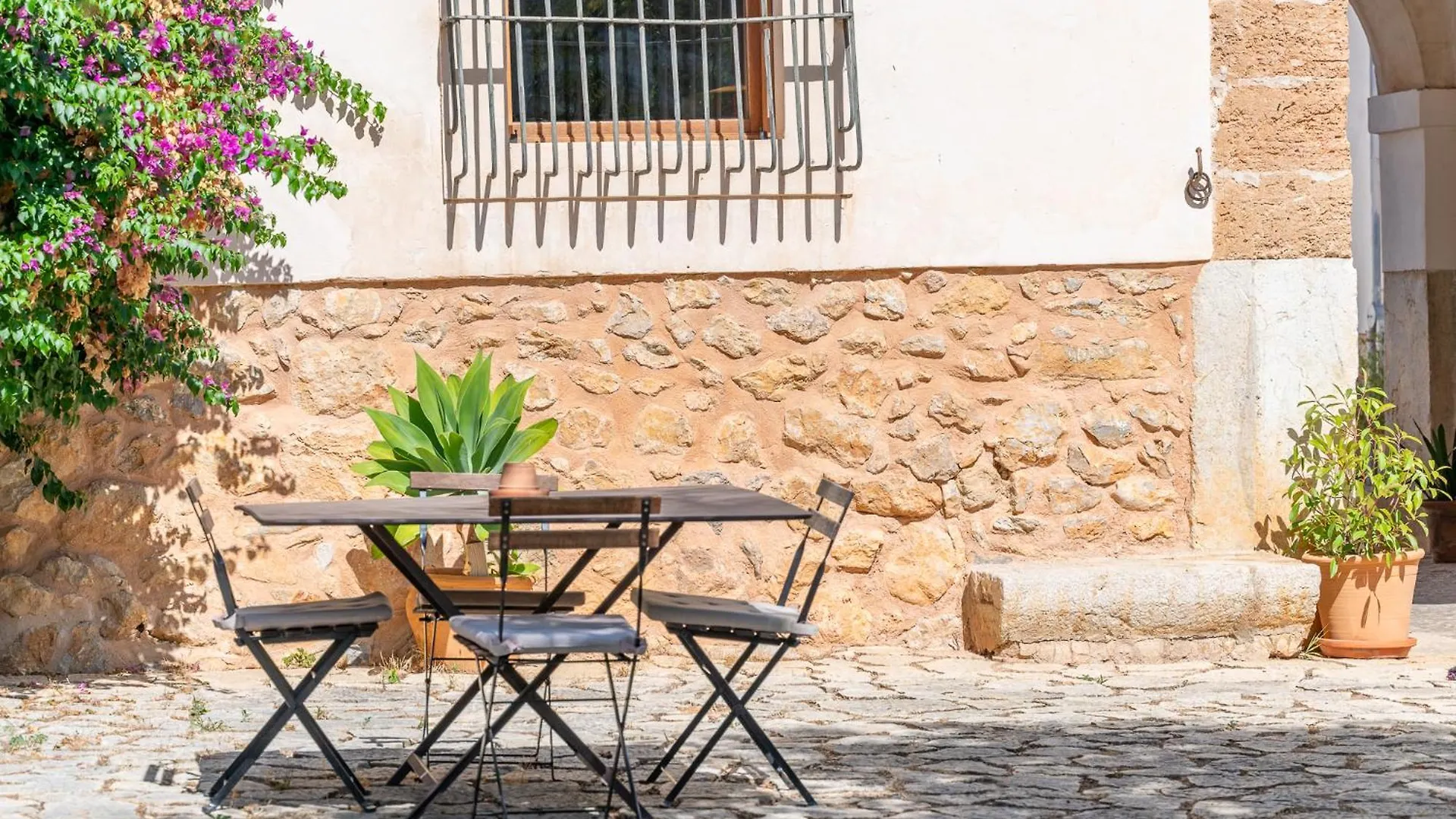 Farm stay Agroturismo Filicumis By Mhr Lloseta Spain